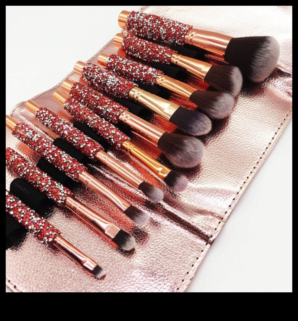 Glamorous Gems Un aspect luxos pentru instrumentele tale de machiaj 4 Bijuterii pline de farmec: explorarea instrumentelor de machiaj încrustate cu bijuterii pentru iubitorii de lux