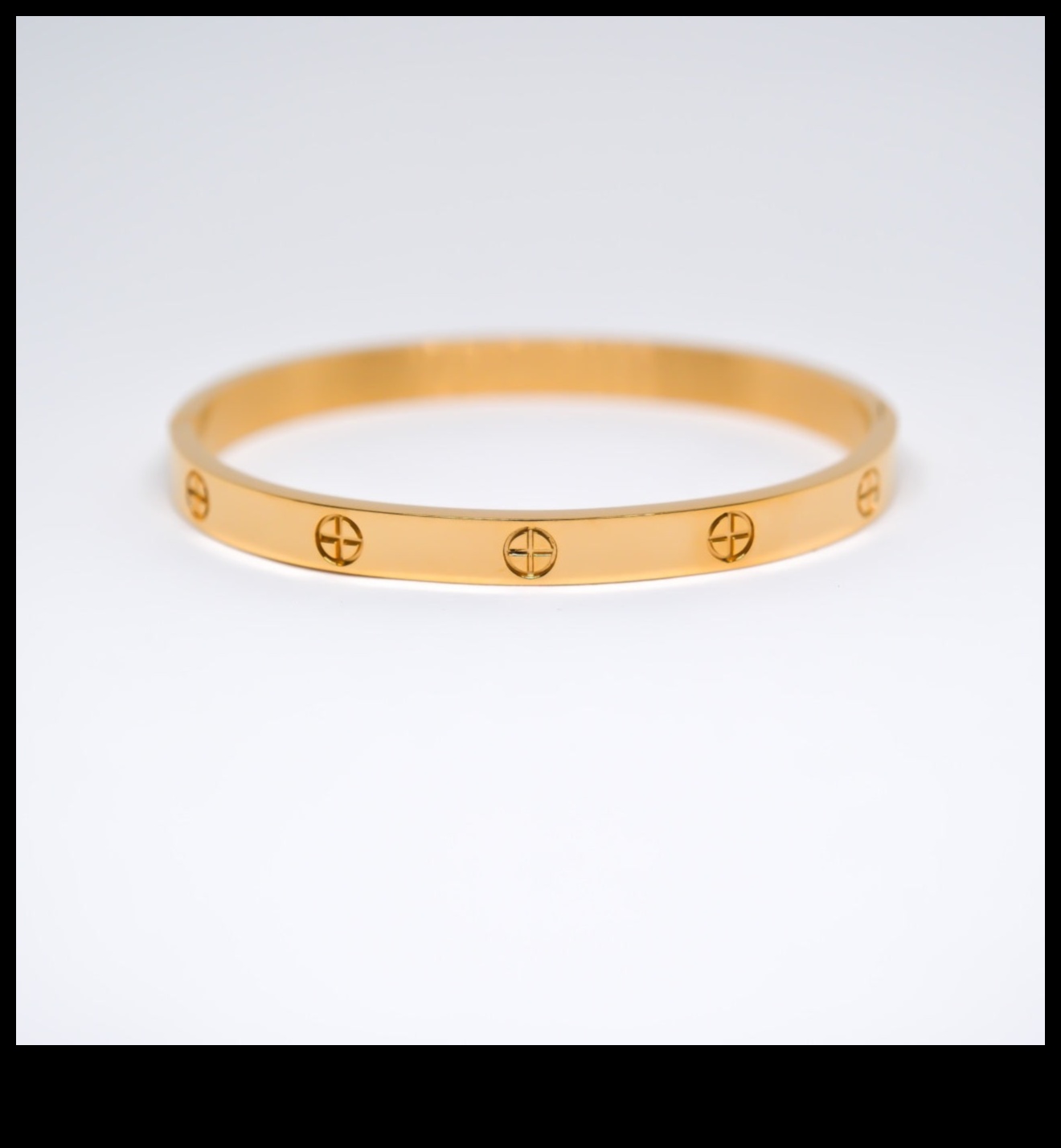 Regal Reverie O colecție de brățări pentru a vă încânta simțurile 5 Regal Reverie: visează în splendoare radiantă cu selecția noastră de brățări