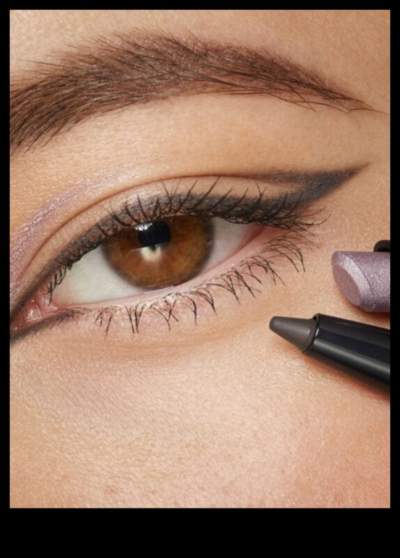 Eyeliner 101: Un manual pentru începători pentru definirea precisă a ochilor