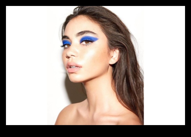 Sprâncene îndrăznețe, alegeri îndrăznețe: atingerea echilibrului cu stilurile de machiaj de seară